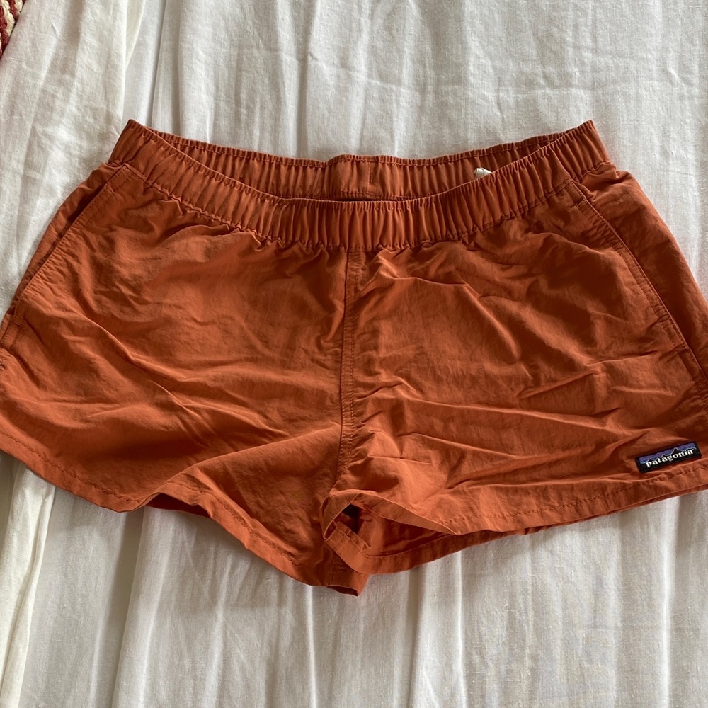 Patagonia Barely Baggies Short (2.5 inch inseam) - Coral